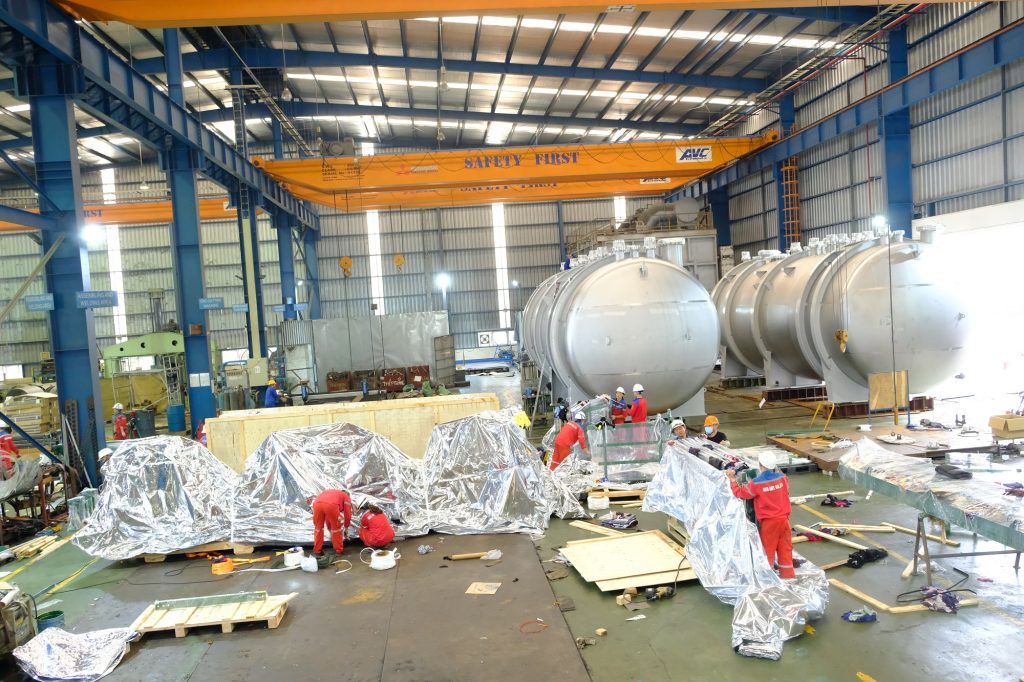 Hút chân không trong vận chuyển là gì? Vì sao nên hút chân không?