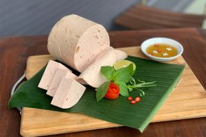 Hút chân không giò lụa tại Hà Nội