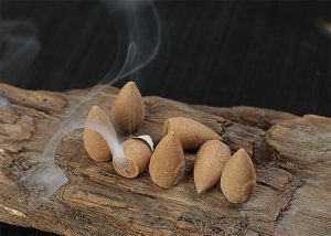 Hút chân không trầm hương tại Hà Nội